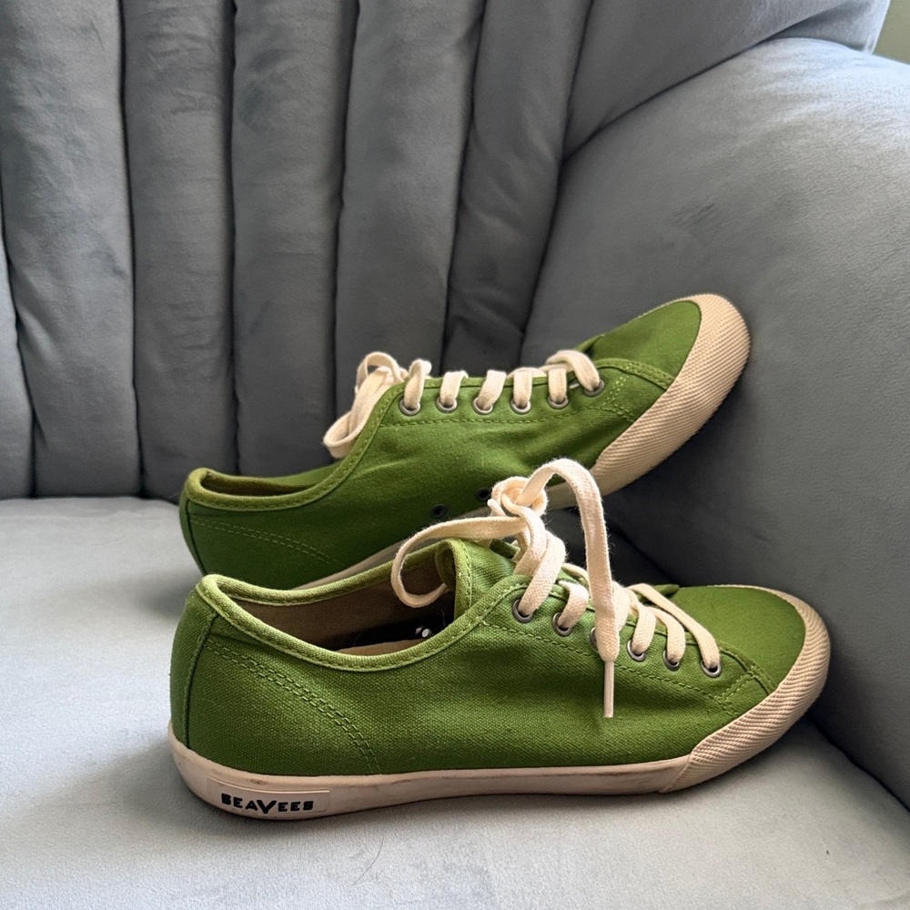 SeaVees Monterey Cactus Green Sneakers with White Accents 8.5 - Picture 8 of 12